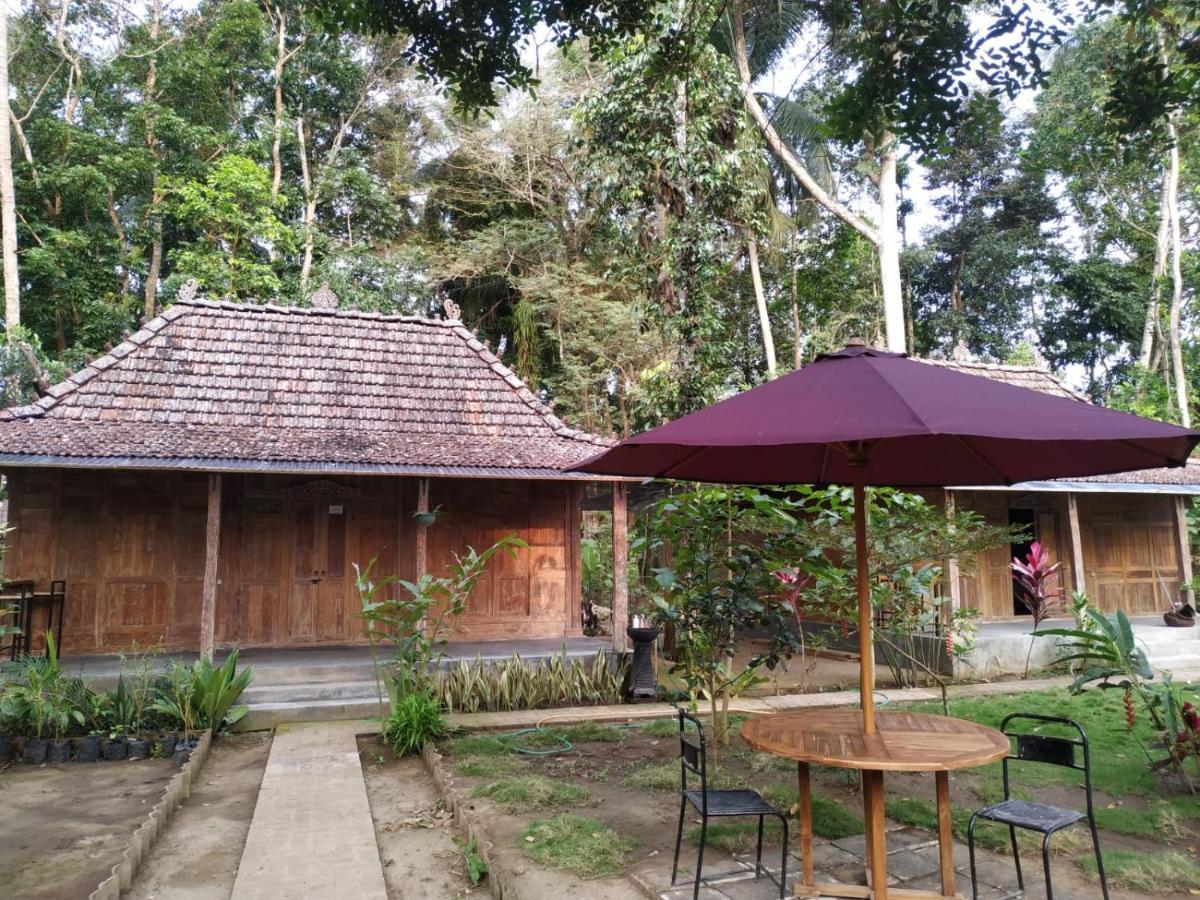 Omah Kayu Jagalan Hotel มาเกอลัง ภายนอก รูปภาพ